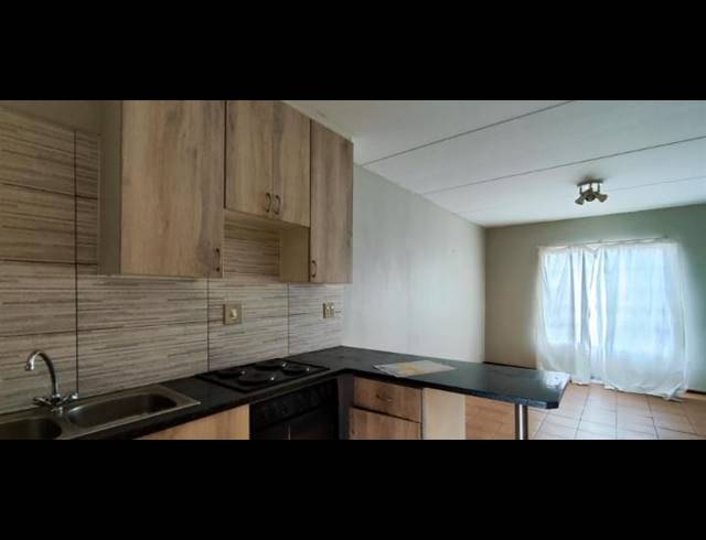 2 BEDROOM APARTMENT FOR SALE IN RAVENSWOOD